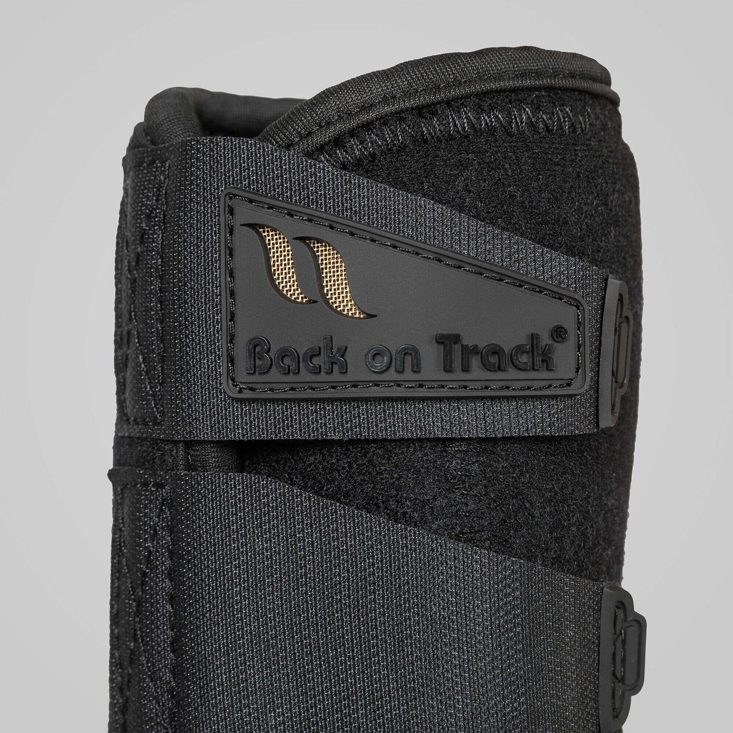 Back On Track Airflow Closed Working Tendon Boots