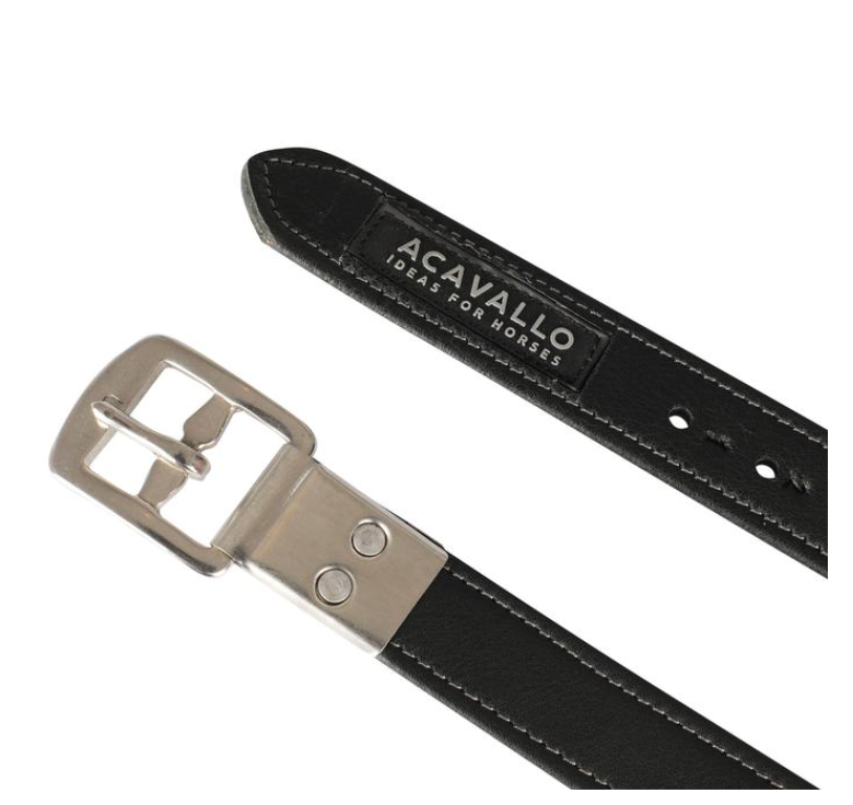 Acavallo stirrup leathers in full-grain calfskin with encased stainless steel buckle. Durable and practical.