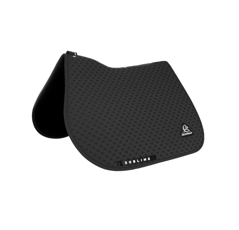 Acavallo Point jumping saddle pad Black. In thermoformed technical fabric and bamboo fibres